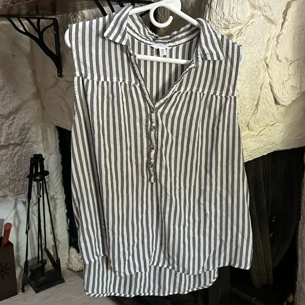 Grey and white striped Time and Tru sleeveless blouse